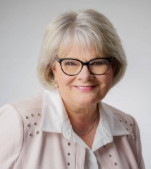 Helene Landry Mrs. Real Estate portrait