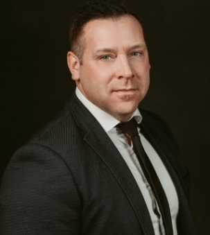 Mike Roy portrait