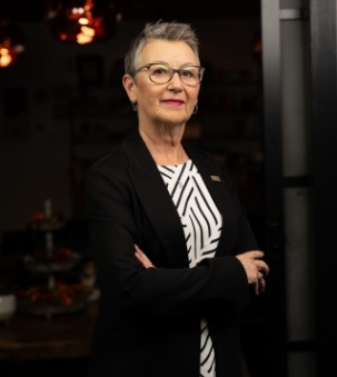 Bonnie Randell