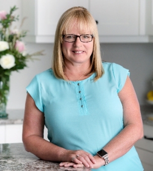 Richelle Spanjers, Sales Representative
