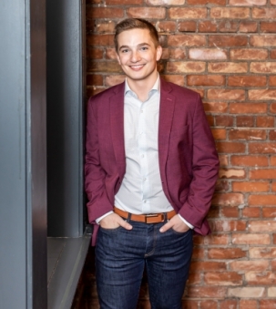 Angus Buchanan, Sales Representative
