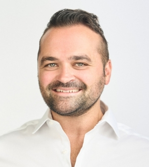 Darren Dawson, Sales Representative