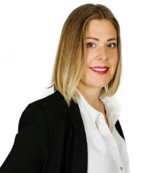Nicole Baxter, Sales Representative