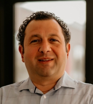 Mustafa Mustafa, Sales Representative