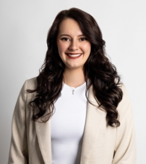 Chelsey Loureiro, Sales Representative