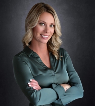 Elizabeth Toms, Sales Representative