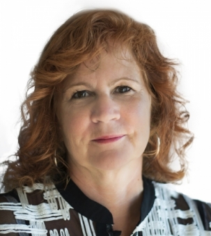 Pauline Brooker, Broker