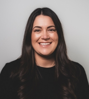 Deanna Lowry, Sales Representative