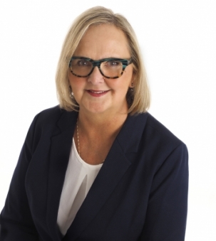 Linda Guenther portrait
