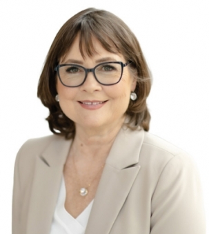 Janice Naugler Portrait