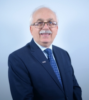Lou Longo portrait