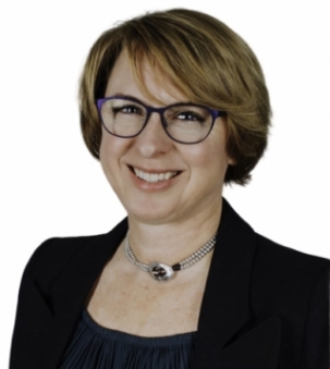 Karen Wood portrait
