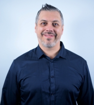 Mike Stergiou portrait