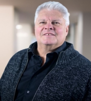 Scott Westman portrait