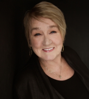 Linda Currie , ABR portrait