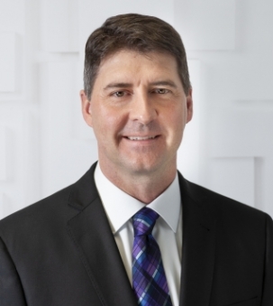 TIM PERRON portrait