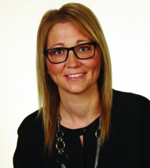 Sara Strong portrait