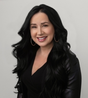 LISA MCCORMACK portrait