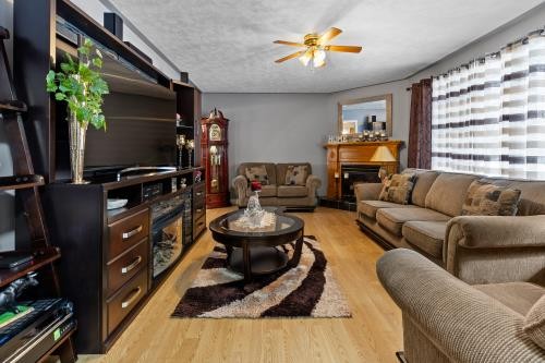 6212 Sixth Line Centre Wellington photo 3