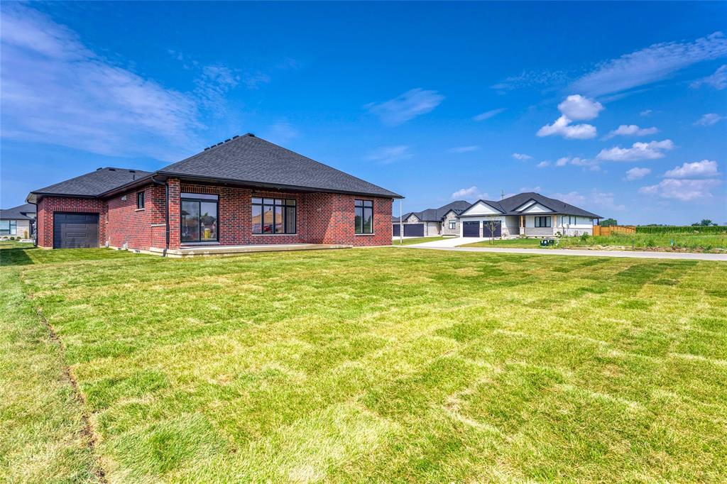 3511 MIA Lane, Plympton-Wyoming, Ontario, Canada photo 4