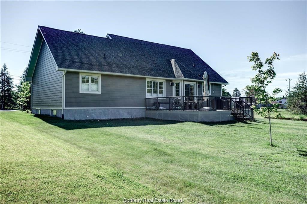 394 Bois, Espanola Ontario, Canada