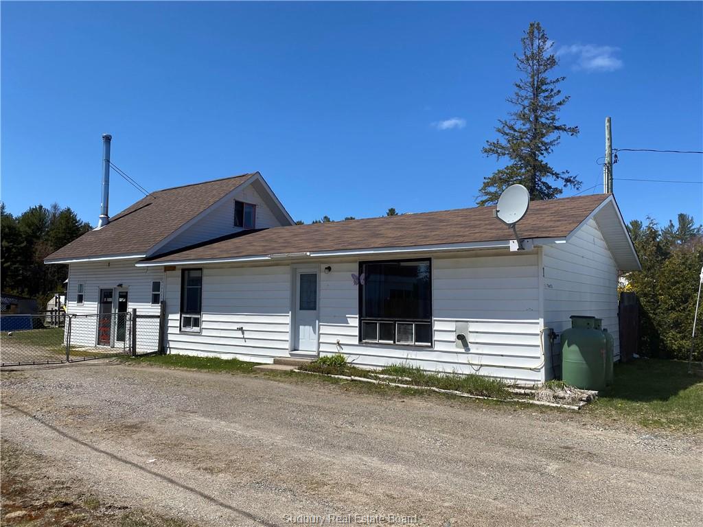 1 Third Street, Webbwood Ontario, Canada