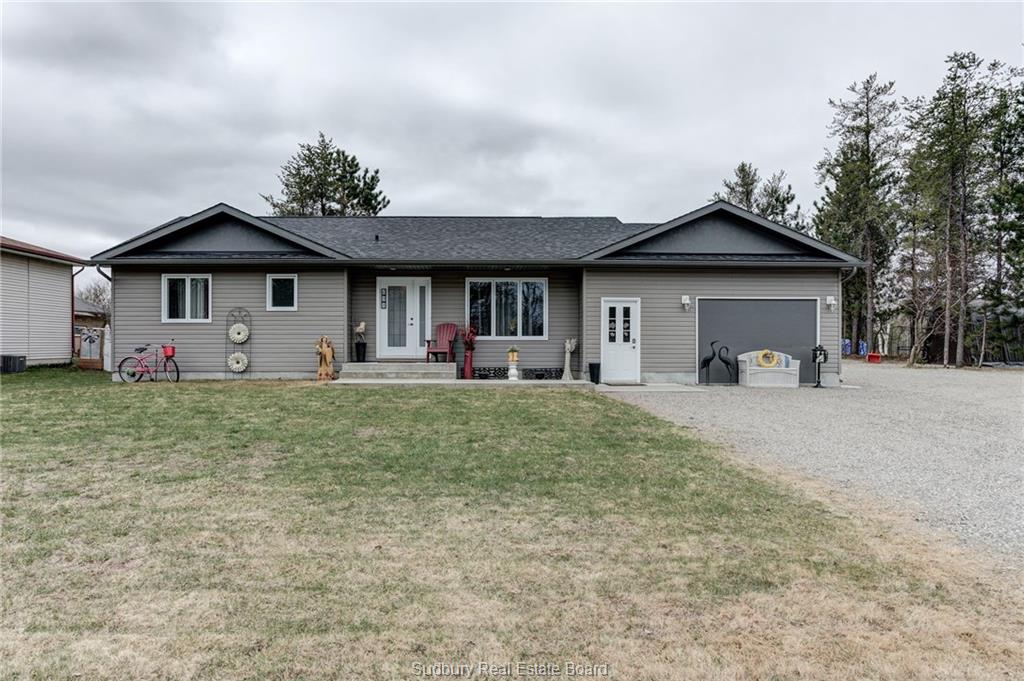 695 Second, Espanola Ontario, Canada