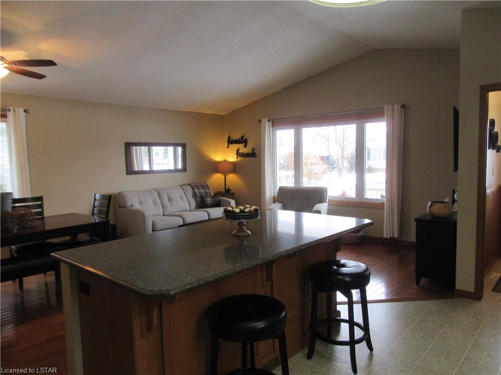 3 PALMER Court, St. Thomas Ontario, Canada