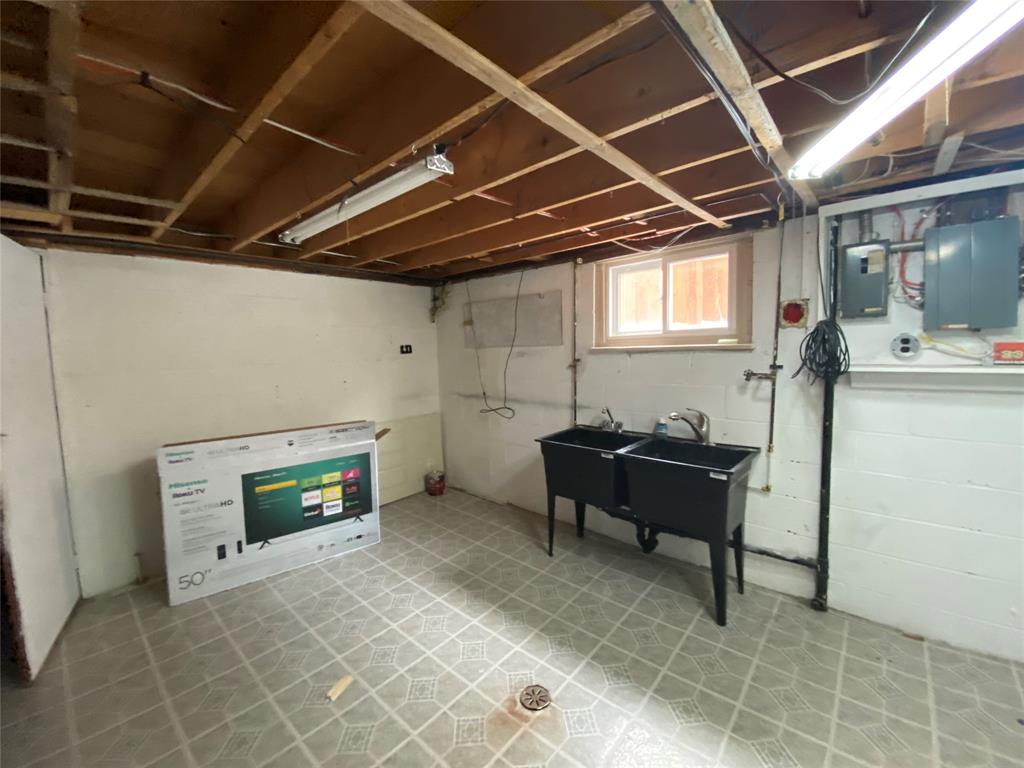 520 MAXWELL Street, Sarnia, Ontario, Canada