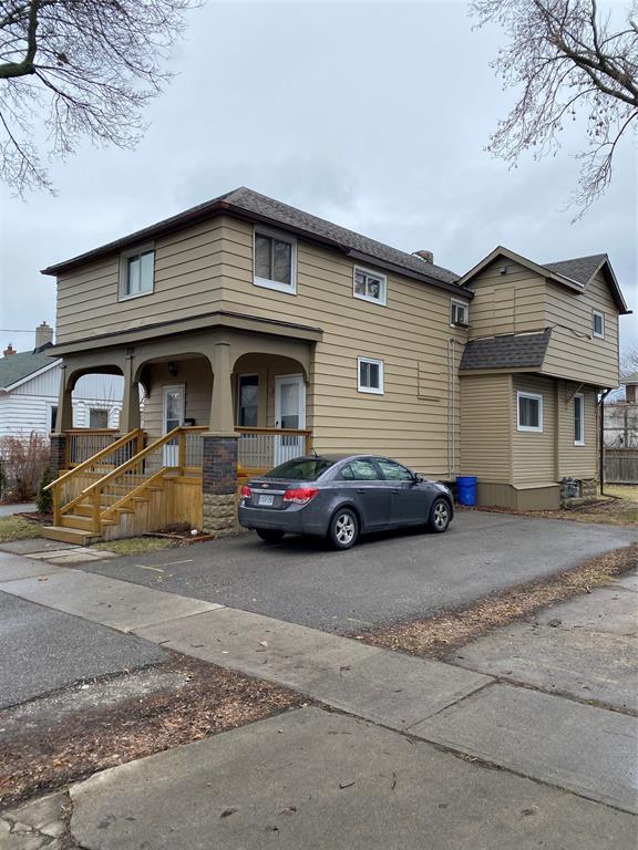 150 COLLEGE Avenue North, Sarnia, Ontario, Canada