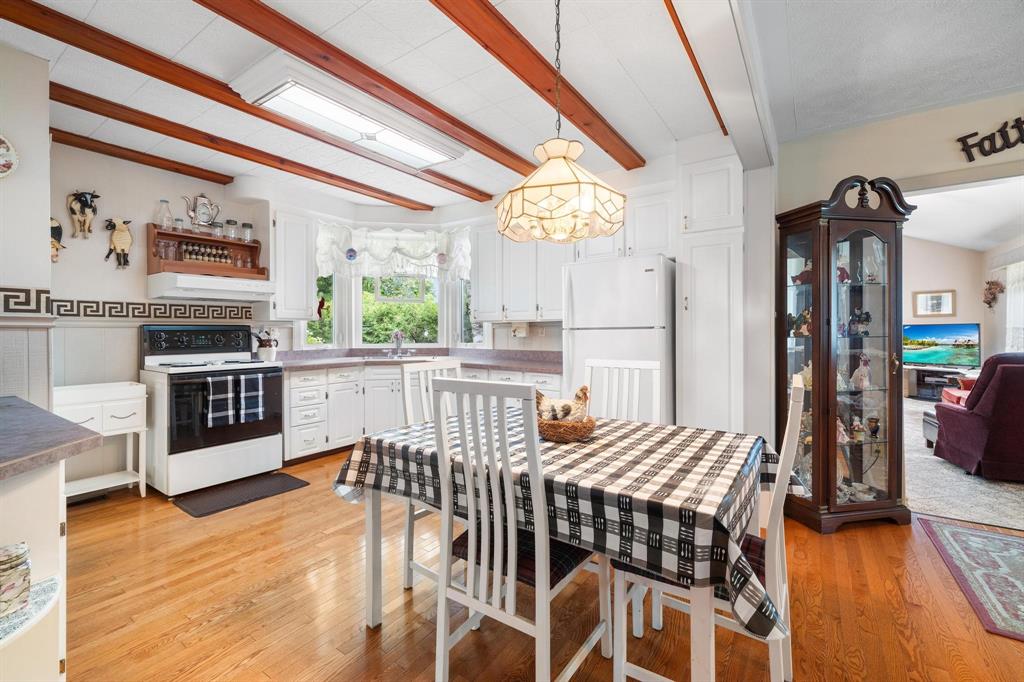 467 2ND Avenue South East