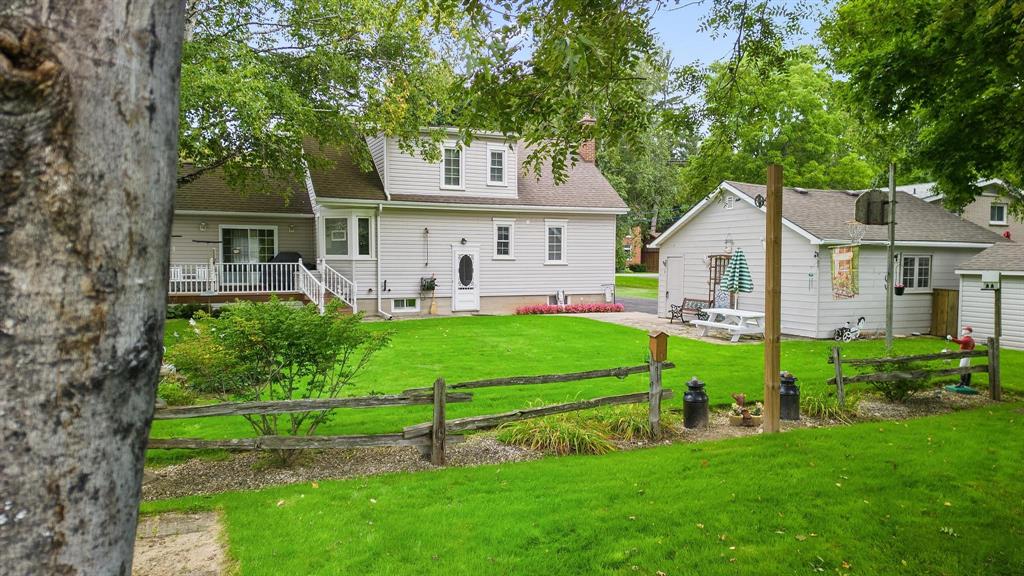 467 2ND Avenue South East