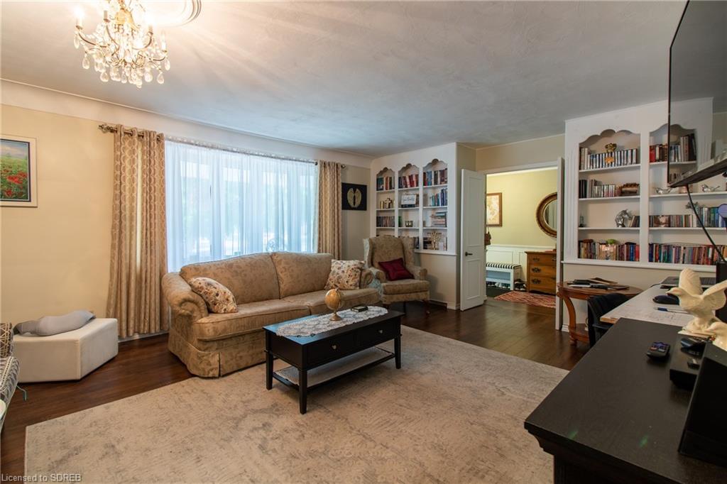 357 SPYDELL Street, Delhi, Ontario, Canada