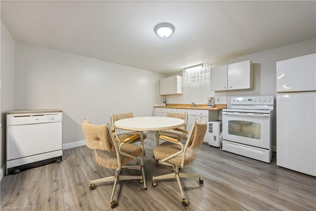77 TALBOT Road, Delhi, Ontario, Canada