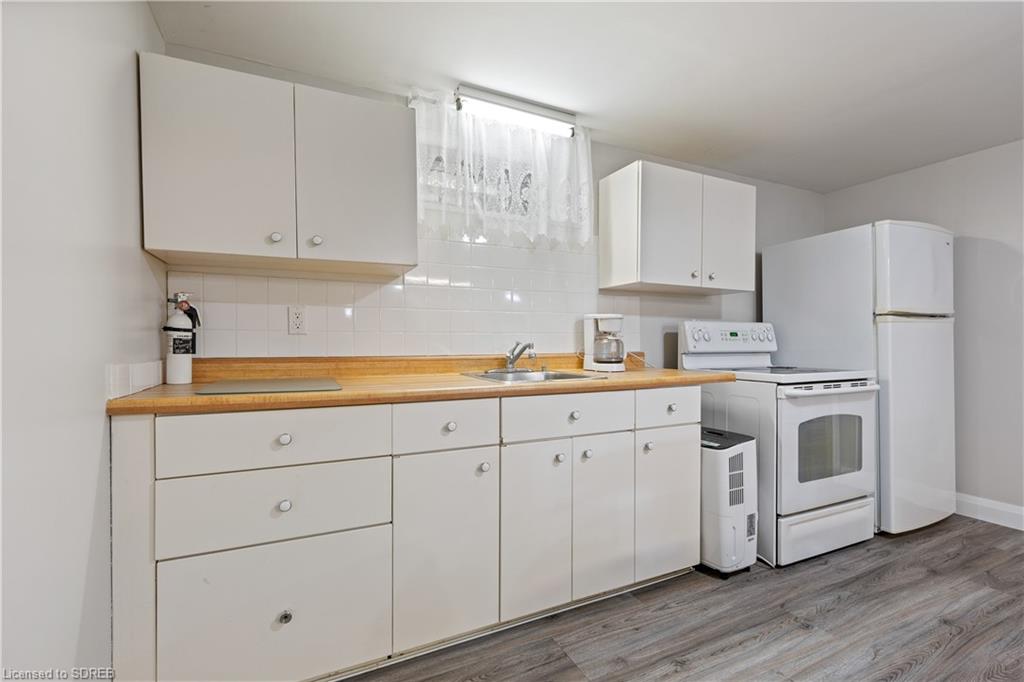 77 TALBOT Road, Delhi, Ontario, Canada