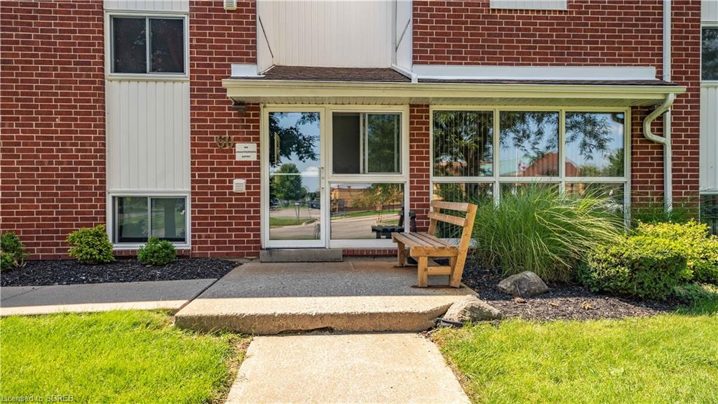 60 DONLY Drive Unit# 104, Simcoe, Ontario, Canada