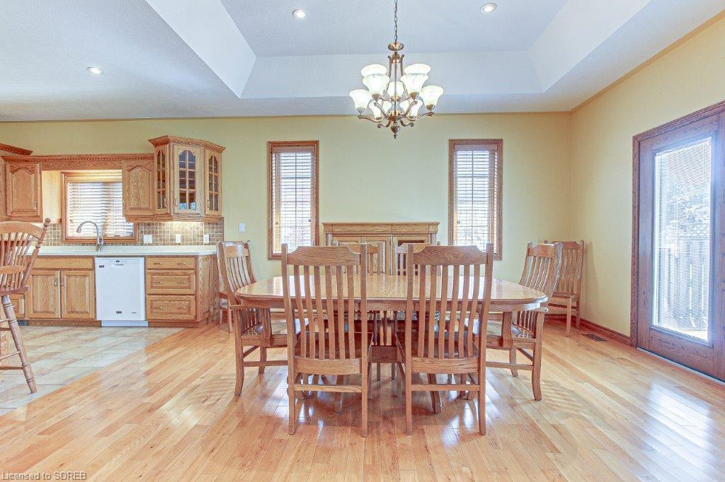 26 VIOLA Court, Delhi, Ontario, Canada