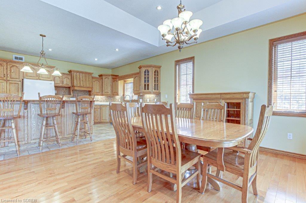 26 VIOLA Court, Delhi, Ontario, Canada