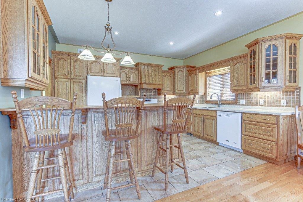 26 VIOLA Court, Delhi, Ontario, Canada