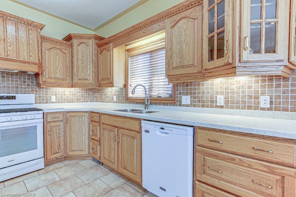 26 VIOLA Court, Delhi, Ontario, Canada