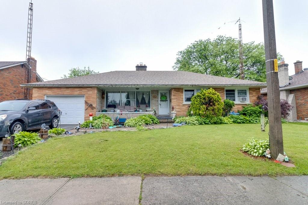 60 ADAMS Avenue, Delhi, Ontario, Canada
