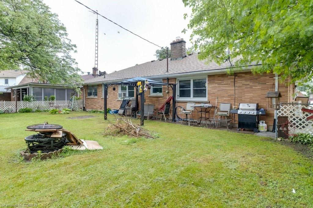 60 ADAMS Avenue, Delhi, Ontario, Canada