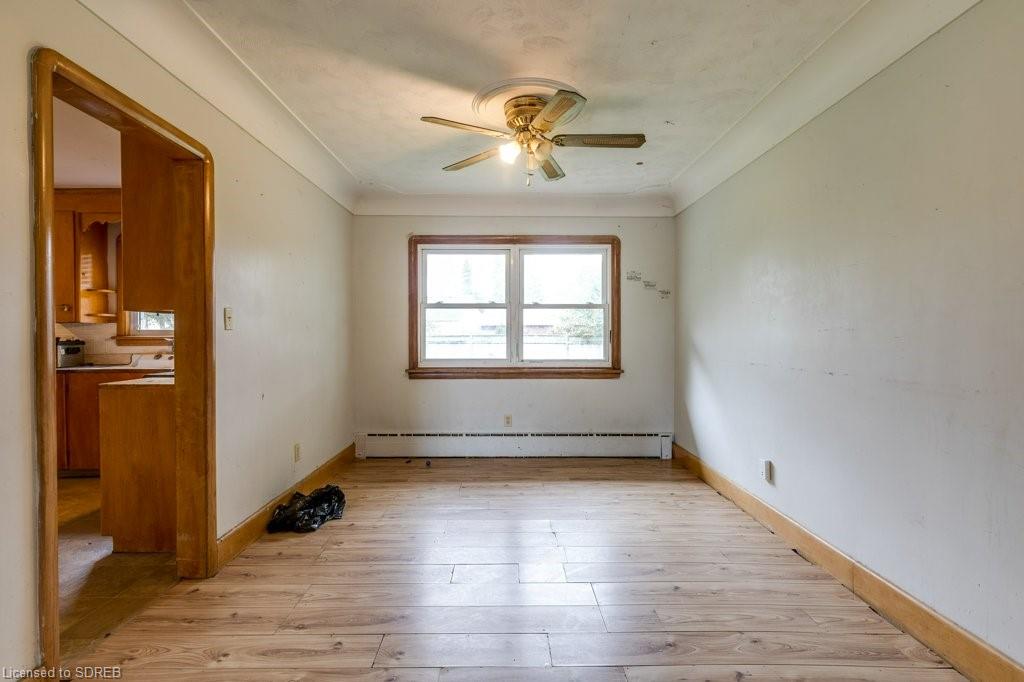 60 ADAMS Avenue, Delhi, Ontario, Canada