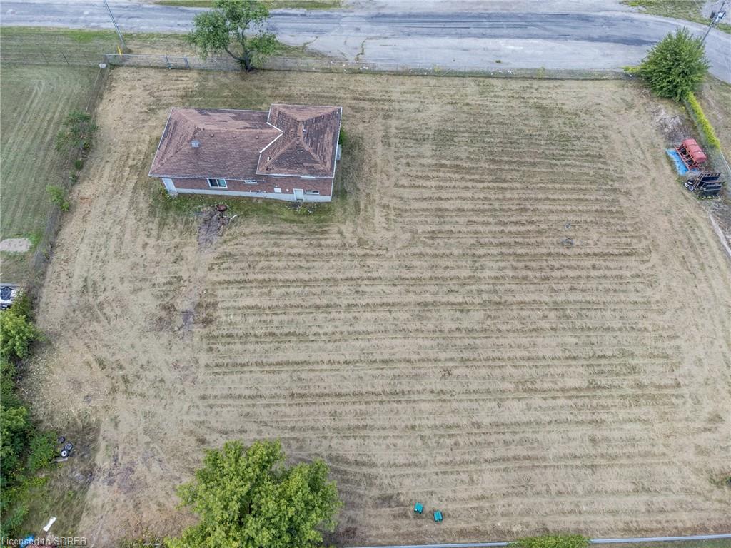 10 INDUSTRIAL Road, Delhi, Ontario, Canada