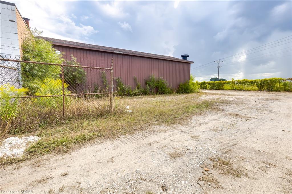 10 INDUSTRIAL Road, Delhi, Ontario, Canada