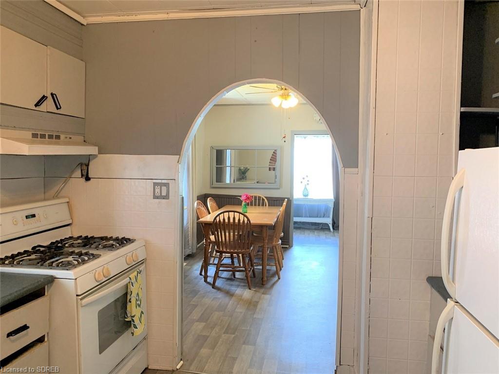 16 PANSY Avenue, Port Dover, Ontario, Canada