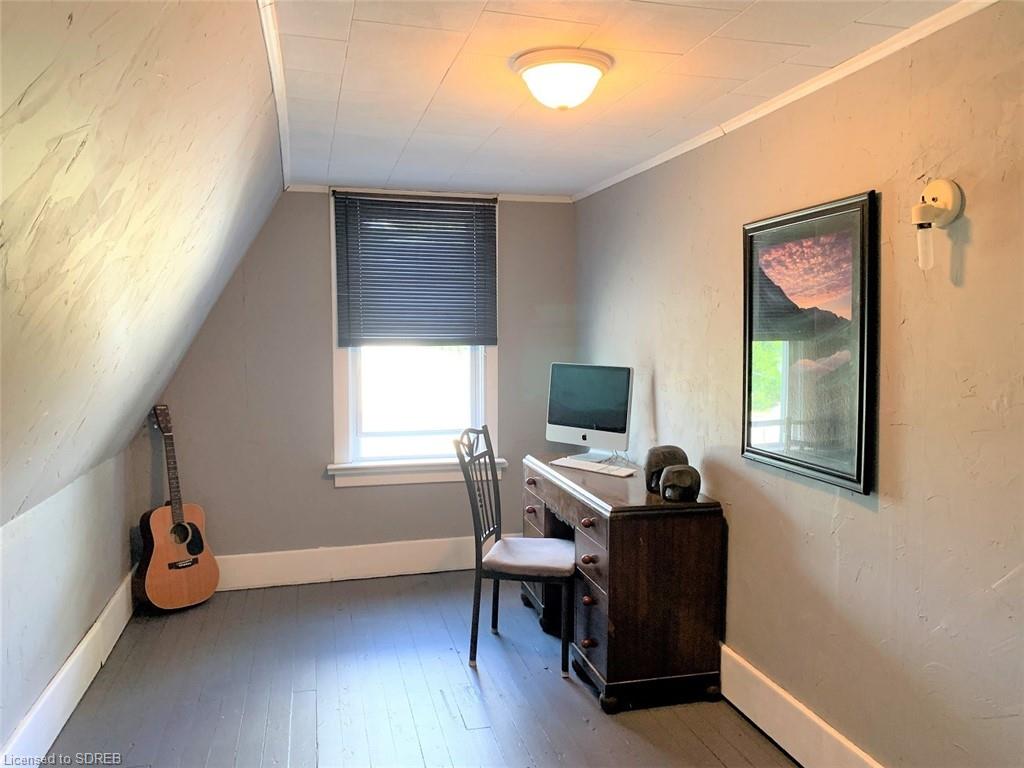 16 PANSY Avenue, Port Dover, Ontario, Canada
