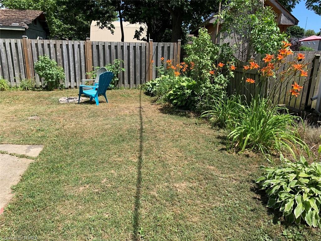 16 PANSY Avenue, Port Dover, Ontario, Canada