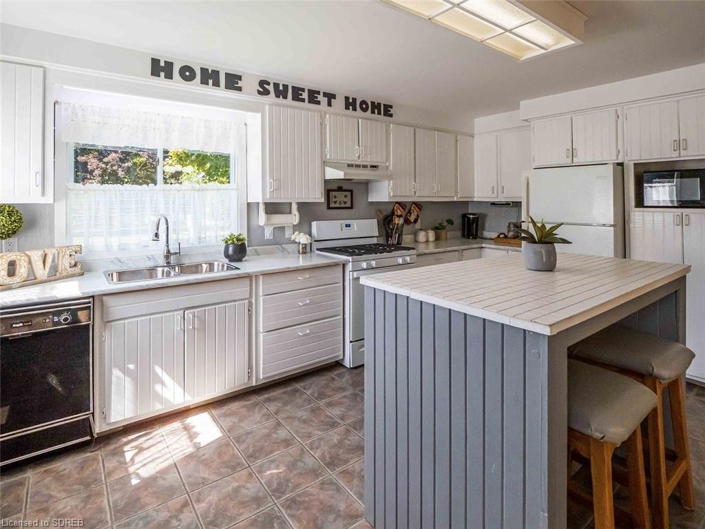 60 PROSPECT Street, Port Dover, Ontario, Canada