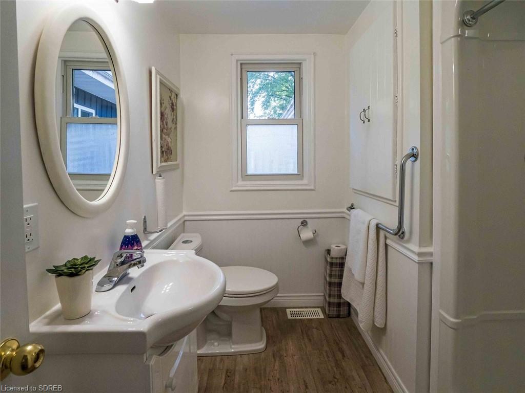 60 PROSPECT Street, Port Dover, Ontario, Canada